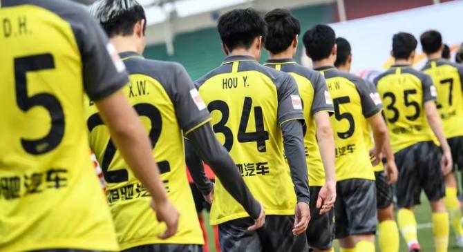 英超倒计时，广州队国际比赛日更衣室发声，细节引发关注，态度坚定，资深球员宣示担当的简单介绍