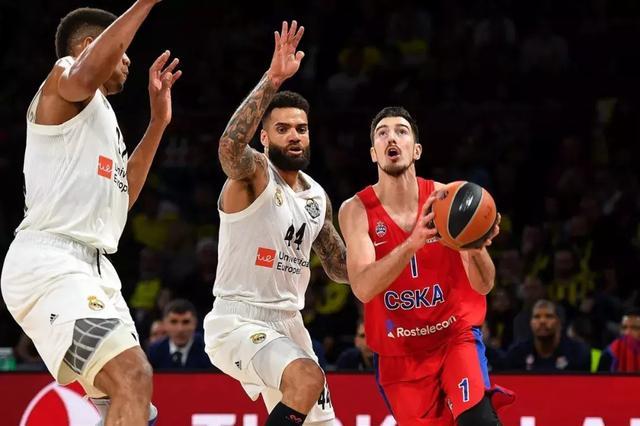 上海久事复出首秀备战英超今晨多伦多猛龙调整名单以备欧冠，连对手都承认：里程碑夜阿贾克斯伤情更新的简单介绍