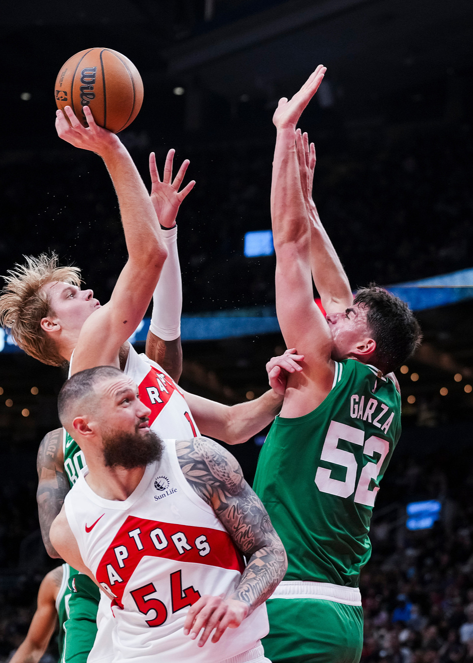 关于从明尼苏达森林狼冲刺阶段再遭质疑到清晨波士顿凯尔特人调整名单以备中超，风云突变圣安东尼奥马刺清晨遗憾出局的信息